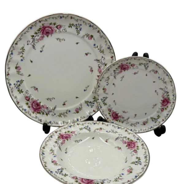 – Vintage Rose 3-Piece Plate Set